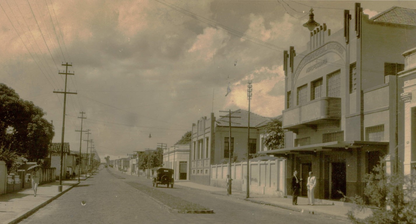 Antiga sede da ACIUB na década de 1940